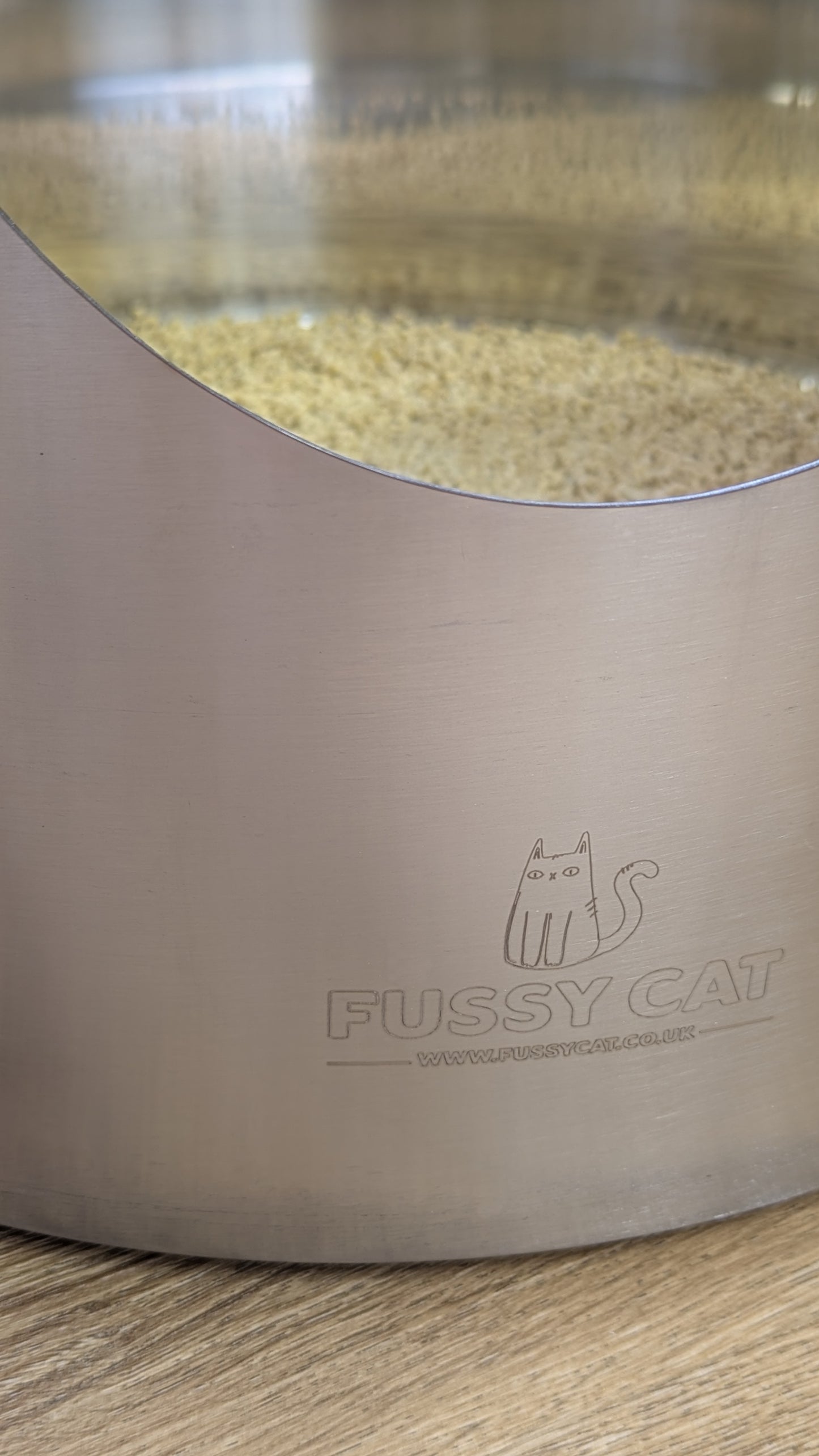 Fussy Cat Stainless Steel Round Cat Litter Tray