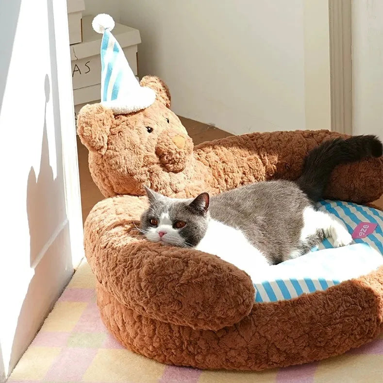 ZEZE Sleepy Nick Bear Cat Sofa Bed – Soft Plush with Striped Cushion