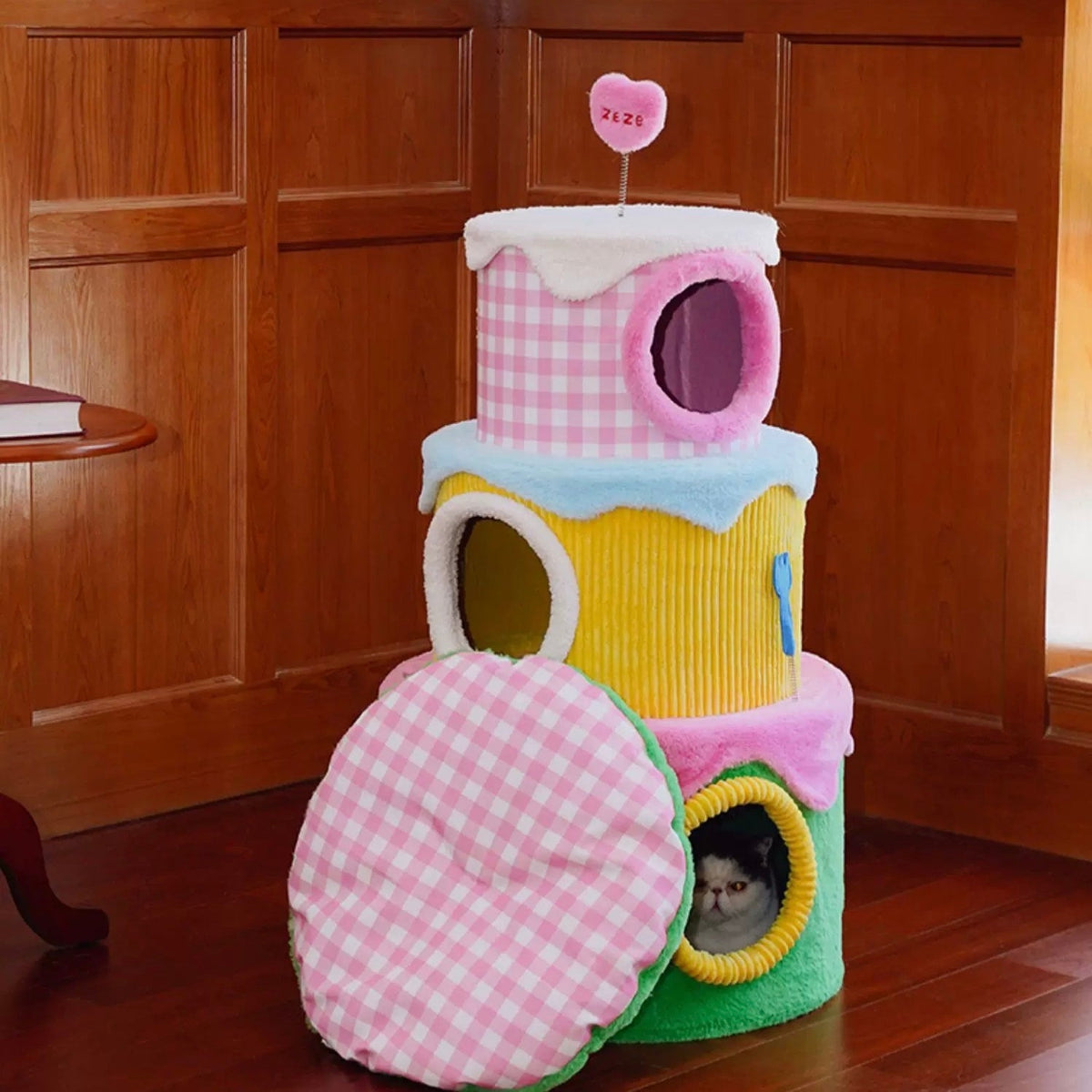 ZEZE Three-Layer Cream Cake Cat Tree – Plush Cat Tower, 110cm