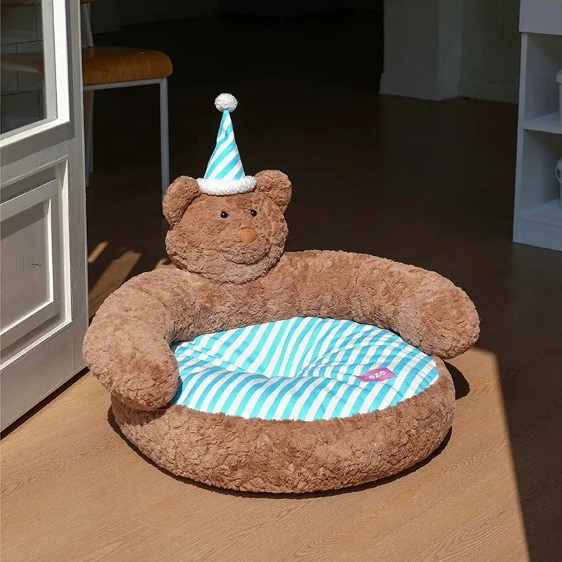 ZEZE Sleepy Nick Bear Cat Sofa Bed – Soft Plush with Striped Cushion