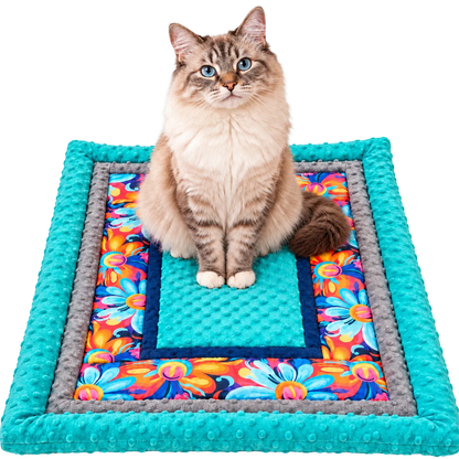 Luxury Plush Cat Blanket - Handmade, Soft & Cosy 50 × 70 cm