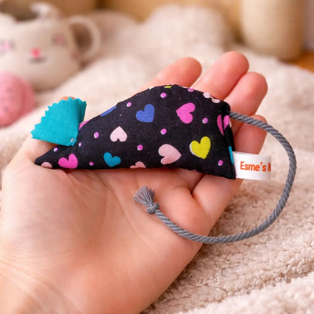 Handmade Organic Catnip Mouse Toy – 100% Natural Cat Toy with Rope Tail – Interactive Kitten & Cat Play Toy-Fussy Cat