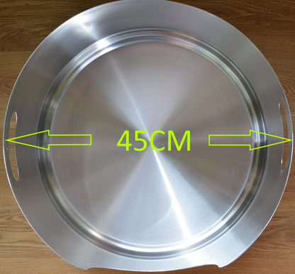 Round, graded Fussy Cat stainless steel litter box with 45cm diameter and built-in handles.