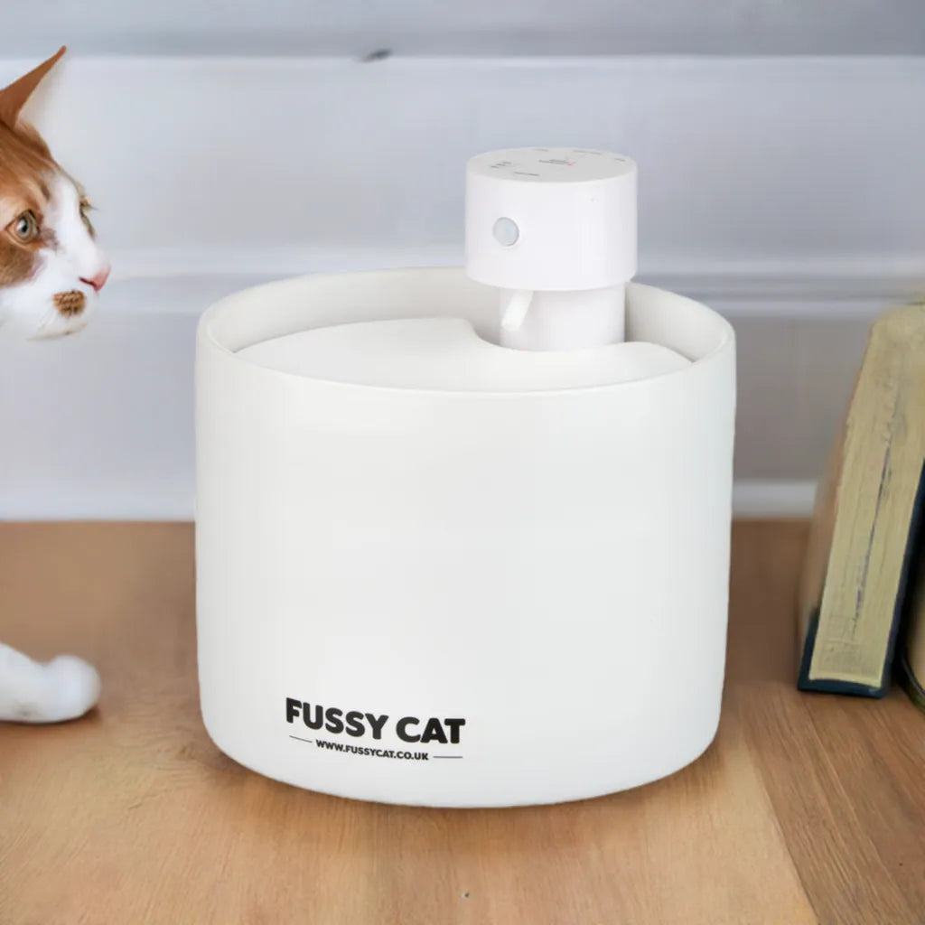 Fussy Cat Water Fountain - Ceramic, Wireless, Motion Activated, Spill-proof design