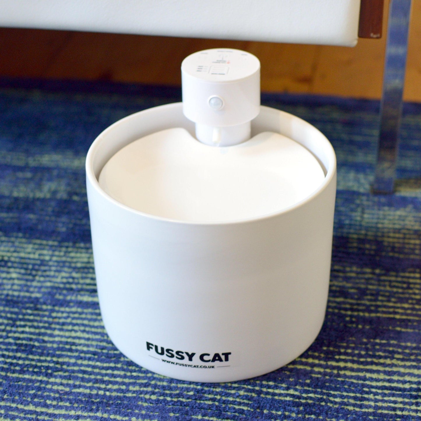 Fussy Cat Water Fountain - Ceramic, Wireless, Motion Activated, Spill-proof design