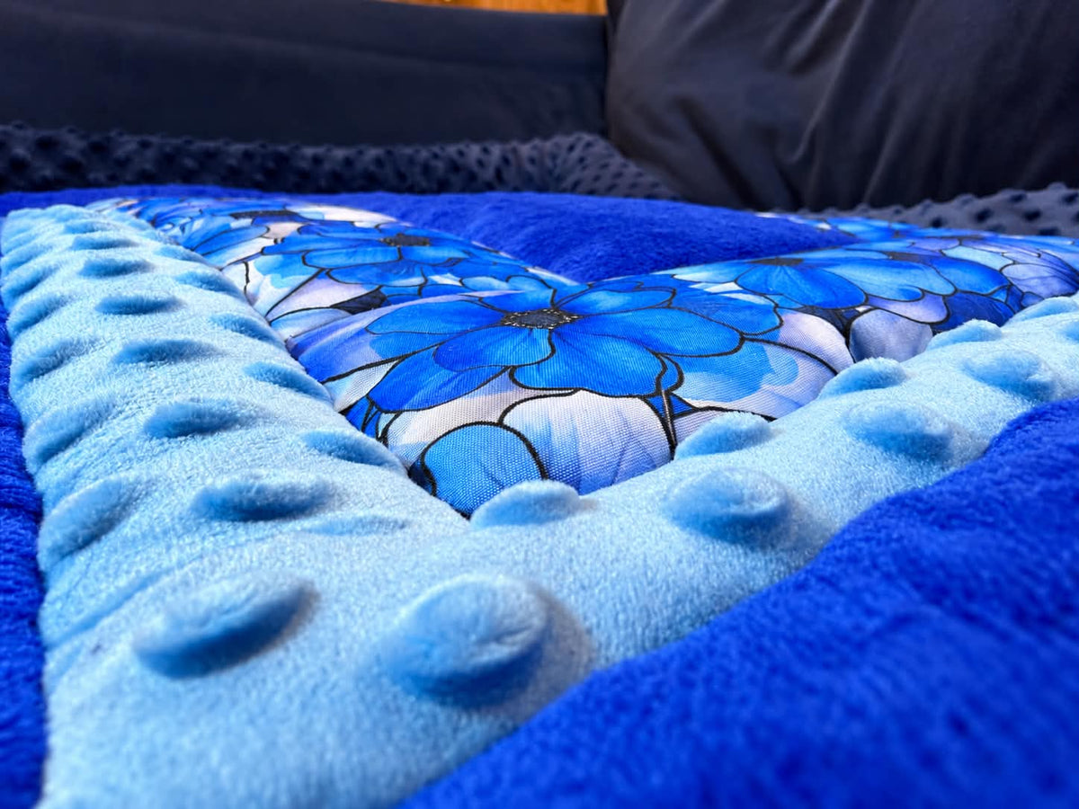 Luxury Plush Cat Blanket - Handmade, Soft & Cosy 50 × 70 cm