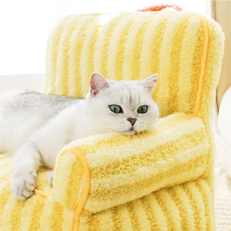 zeze Striped Plush Pet Armchair — High-Backed Cat Chair with Carry Handle-Fussy Cat